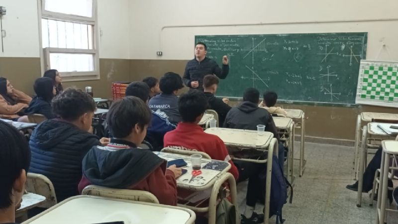 Educación llevó el ajedrez educativo a la Secundaria N°3
