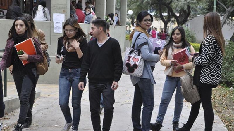 Dialogaron sobre la seguridad y el acceso a beneficios de universitarios