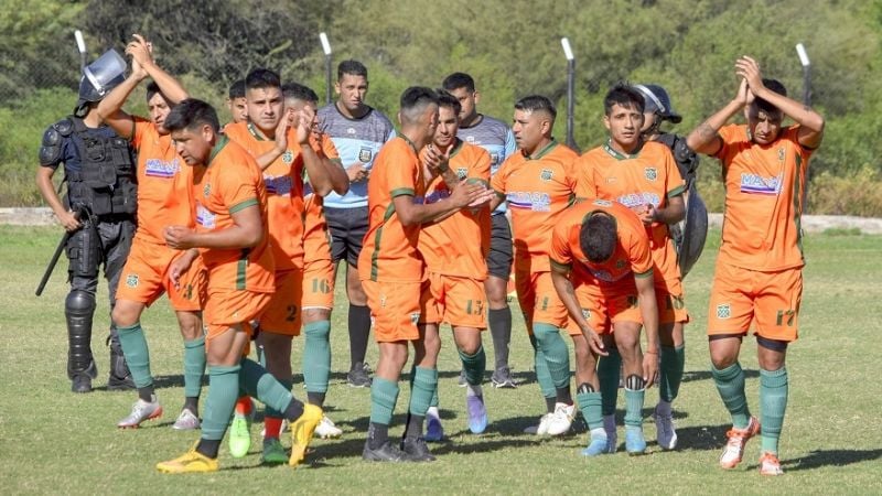 Ferrocarriles campeón del Anual capitalino y al TRFA