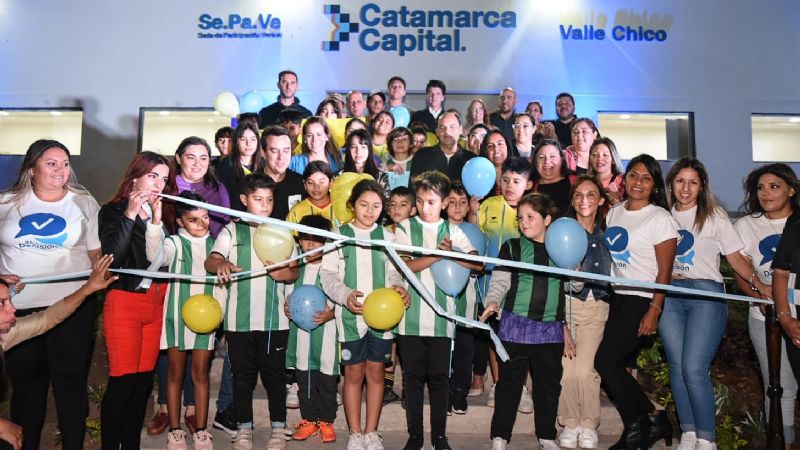 Gustavo inauguró la Se.Pa.Ve. de Valle Chico