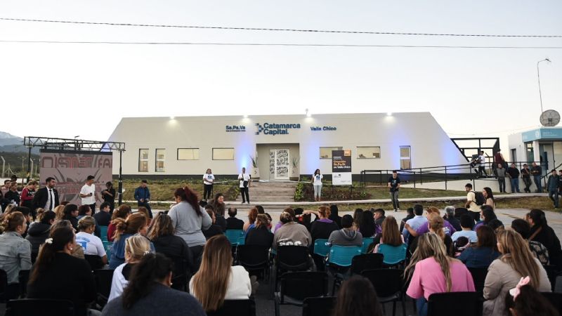 Gustavo inauguró la Se.Pa.Ve. de Valle Chico