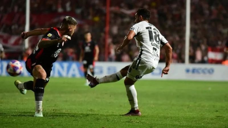 San Lorenzo no aprovechó y Vélez no pudo: 0 a 0