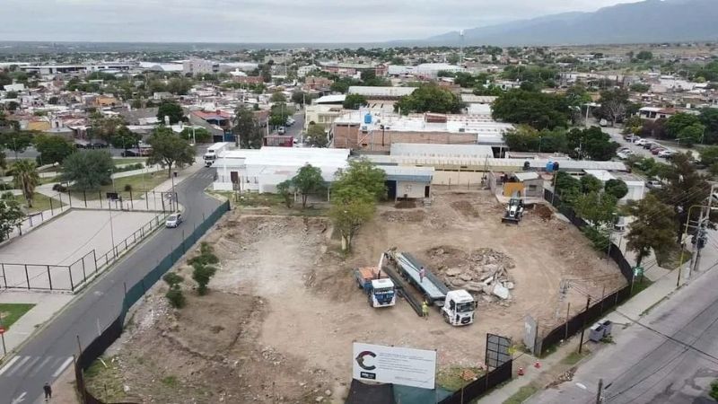 Empezó la construcción del nuevo Polideportivo del barrio Mil Viviendas