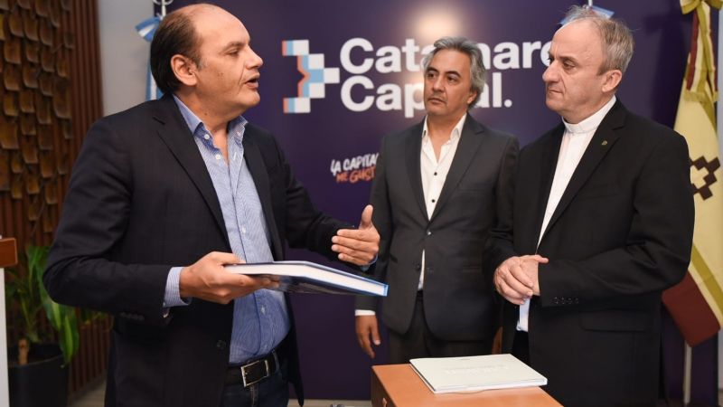 Gustavo recibió al secretario de la Iglesia Maronita y al Coordinador de FUNLAC