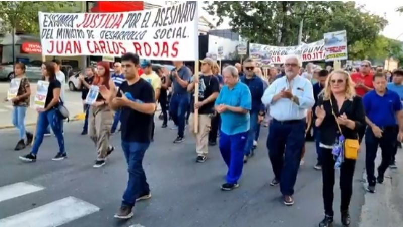 Marcharon por "Rojitas"