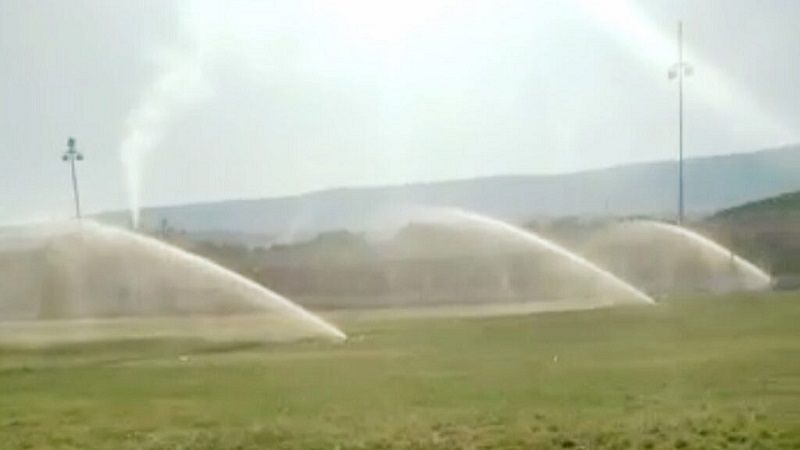 Las Chacras instaló el riego y sigue con obras