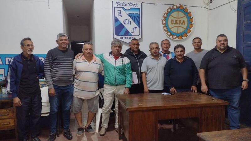 Chazarreta y Sarmiento, vices de Cisternas, en Las Chacras