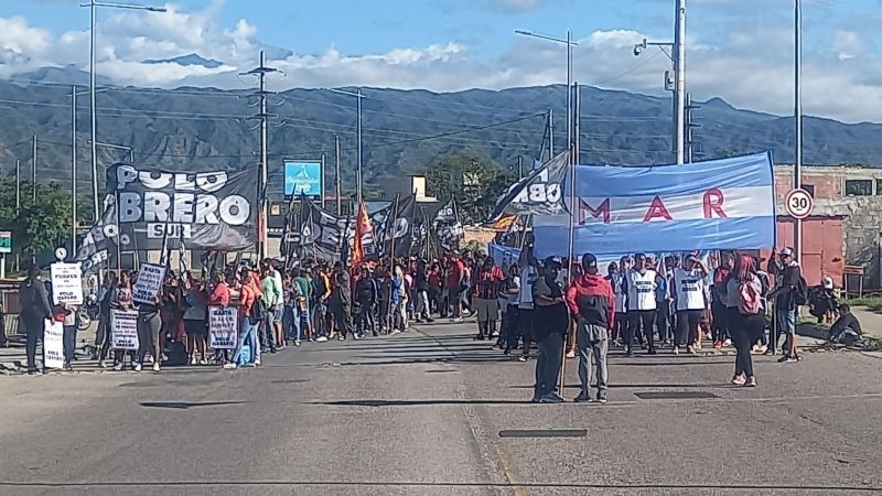 Jornada piquetera interrumpen el tránsito