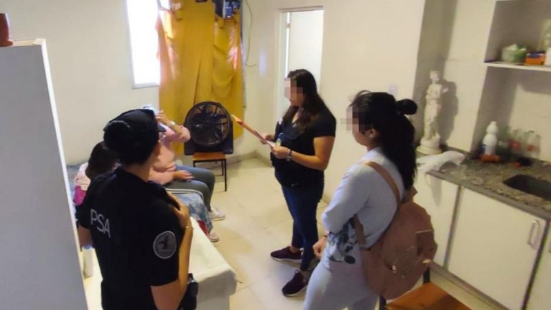 La Policía Aeroportuaria desarticuló una organización dedicada a la trata de personas