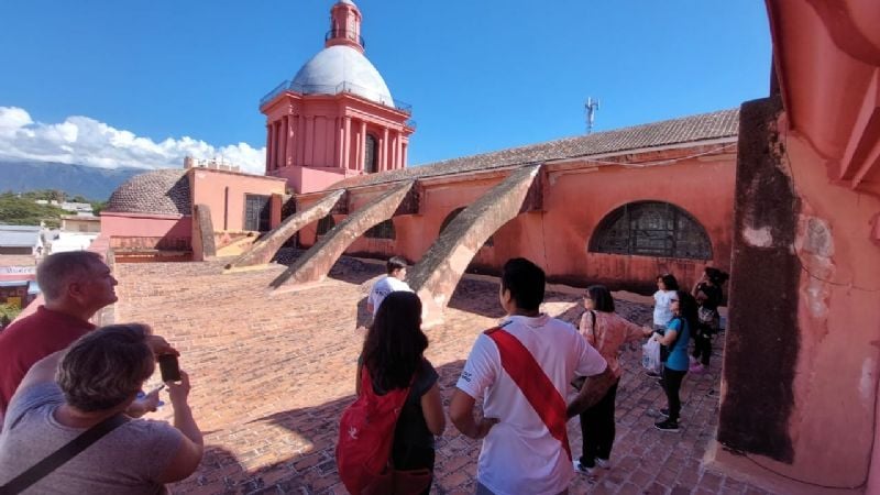La Catedral y sus secretos, atrapan a los turistas