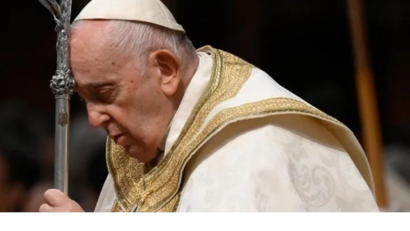 El papa Francisco lamentó que en el mundo "siempre prevalecen las leyes del más astuto y del más fuerte"