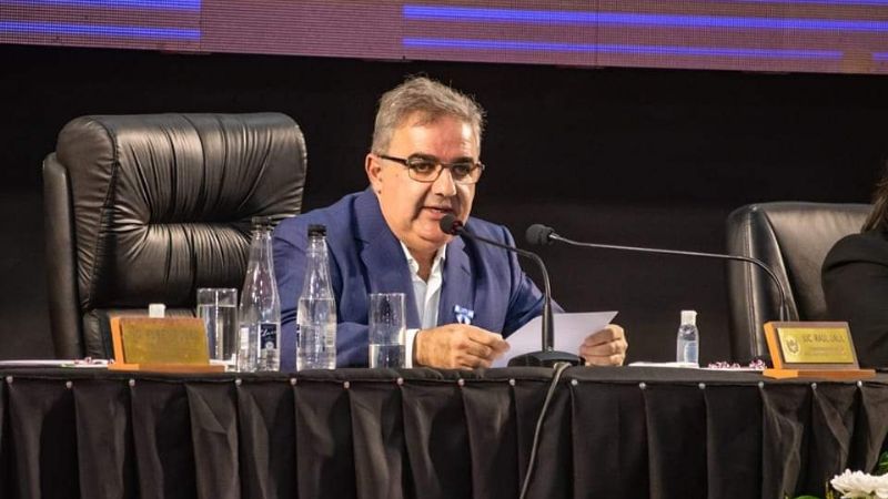 Reducción de la jornada laboral, planta permanente y aumento salarial