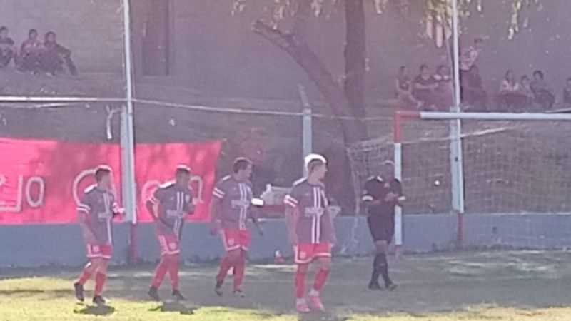 Coronel Daza goleó 4-1 a “la Villa” y se prende