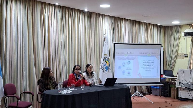 Docentes presentan proyectos extensionistas de impacto social