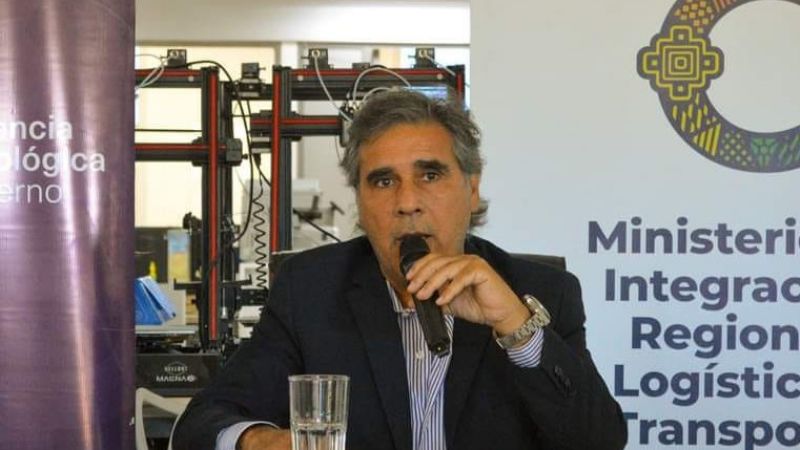 El ministro de Transporte, Raúl Chico, presentó su renuncia