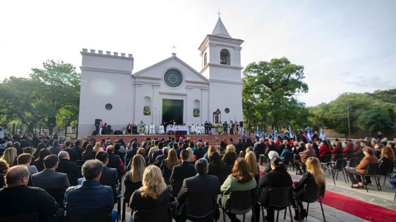 Urbanc le pidió a los candidatos que se pongan al servicio de la Patria con "desinterés"