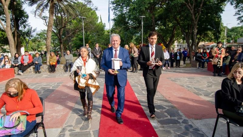 Urbanc le pidió a los candidatos que se pongan al servicio de la Patria con "desinterés"