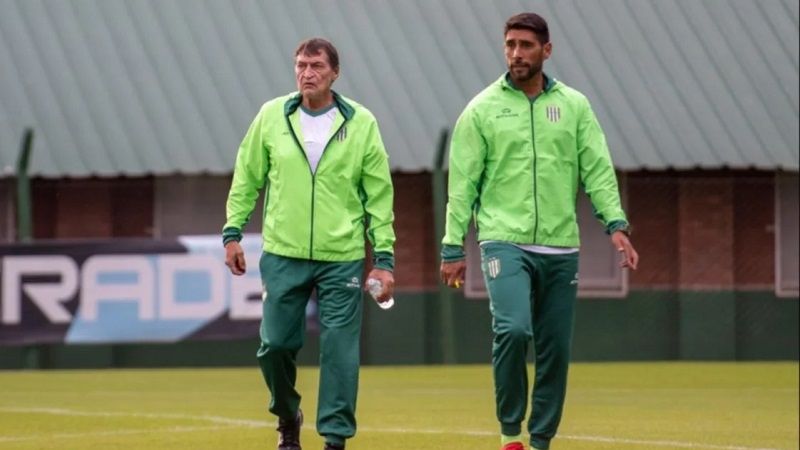 Falcioni tendrá su quinto ciclo en Banfield