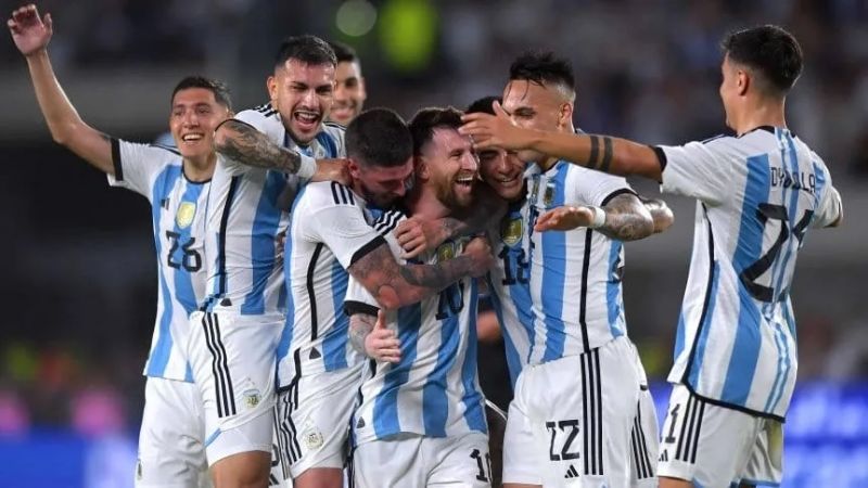 Australia e Indonesia, rivales de la Selección