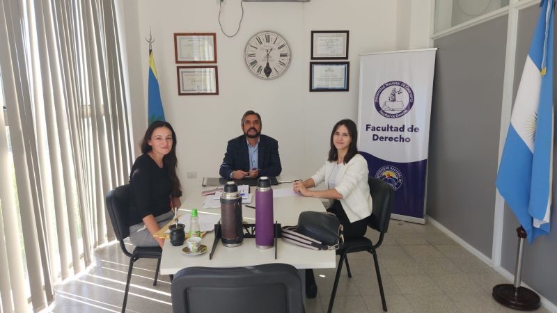 Prácticas profesionales y capacitaciones para alumnos universitarios