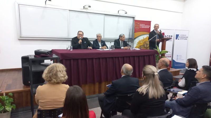 Comenzó el Primer Congreso Regional Estado y Administración