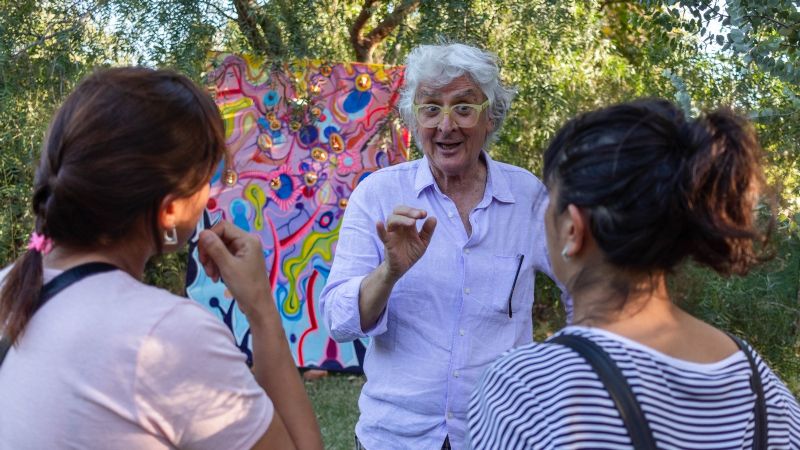 El pintor Nicolás Leiva presenta su muestra "Historia de un día"