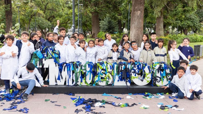 Intervención por el Día de los Museos en la Plaza 25 de Mayo