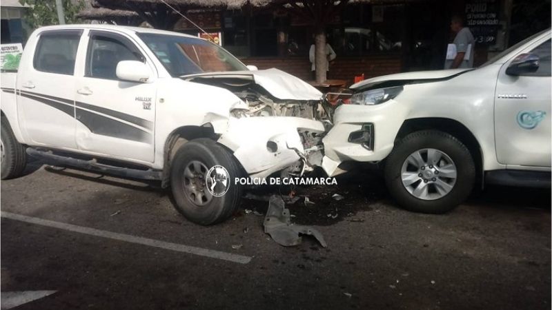 Choque múltiple con cuantiosos daños materiales