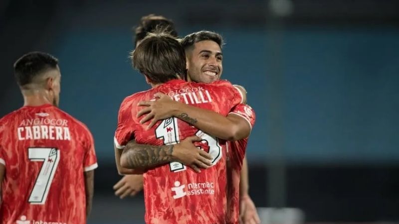 Argentinos empató y sigue invicto en su grupo