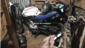 Llegó la policía cuando desarmaba dos motos