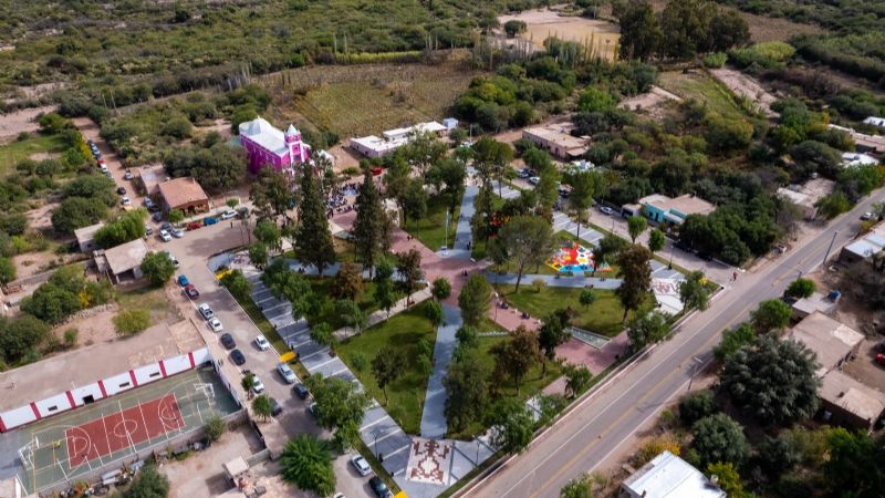 Copacabana ya disfruta de su plaza totalmente renovada