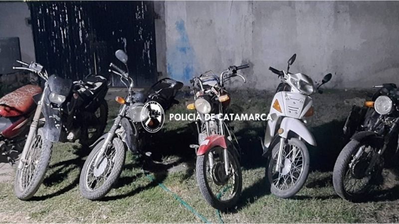 Retienen más de 30 vehículos en el departamento La Paz