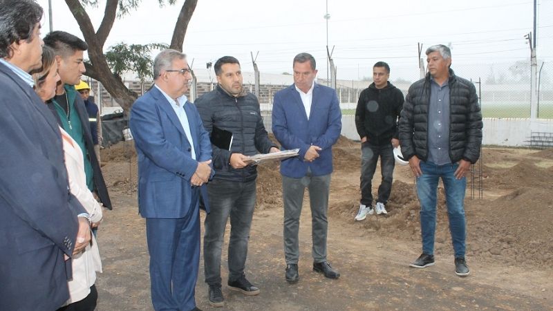 El gobernador visitó obras en la Liga Chacarera