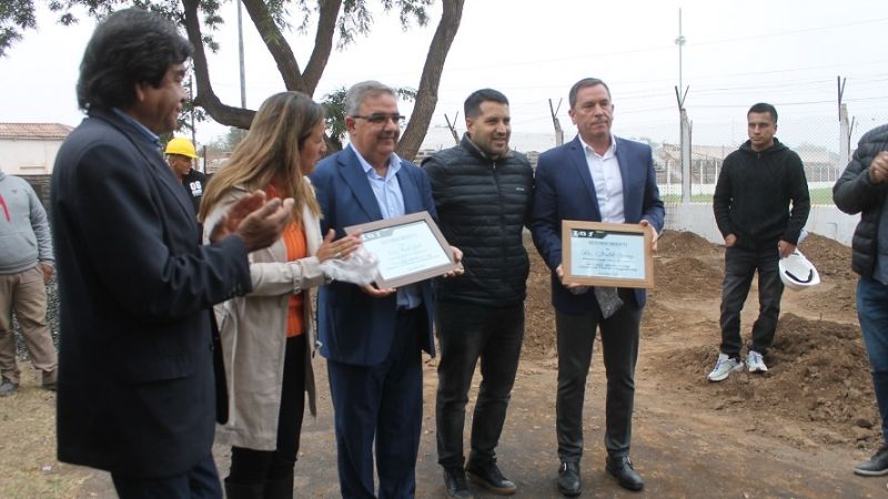 El gobernador visitó obras en la Liga Chacarera