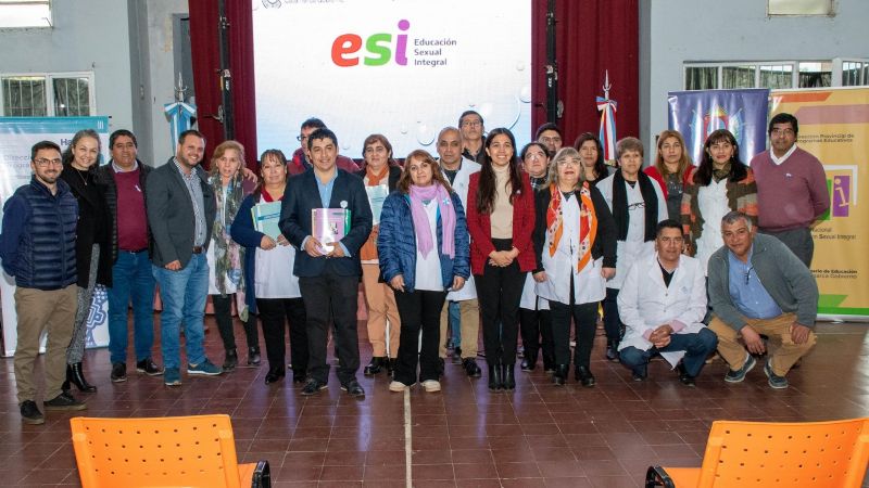 Más de 200 docentes de Paclín que se capacitaron en ESI