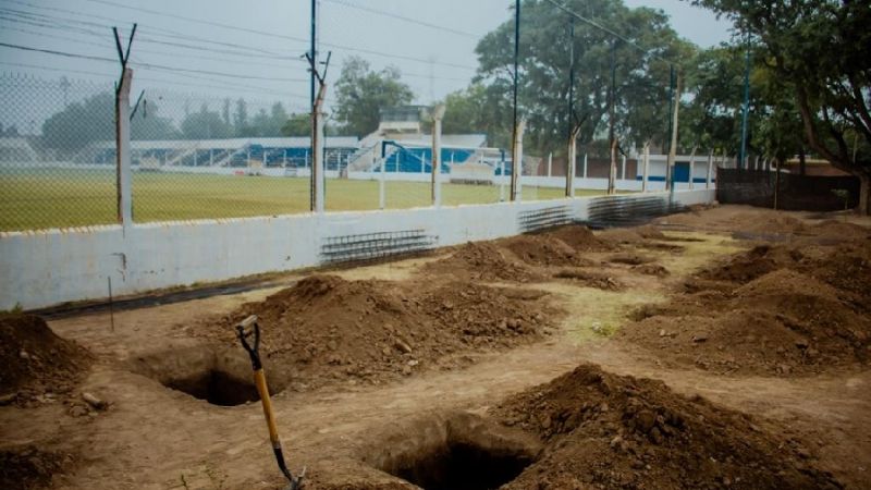 El gobernador visitó obras en la Liga Chacarera