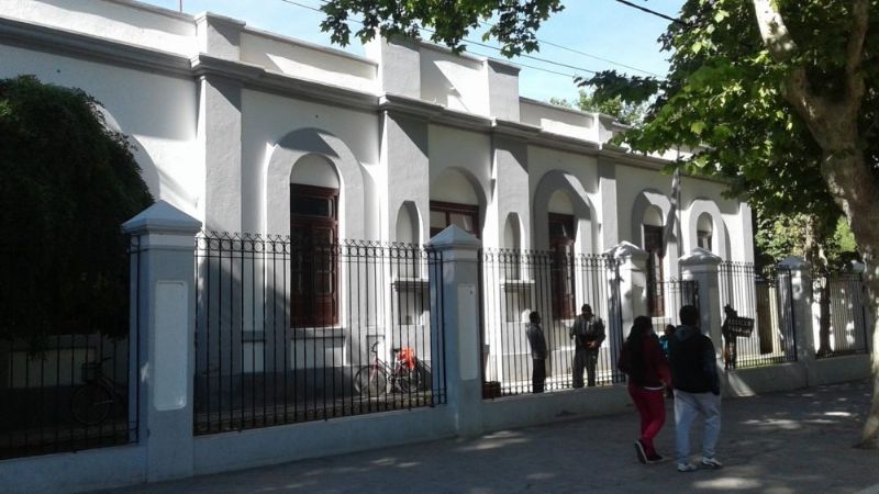 Denuncian irregularidades en concursos del IES Santa María