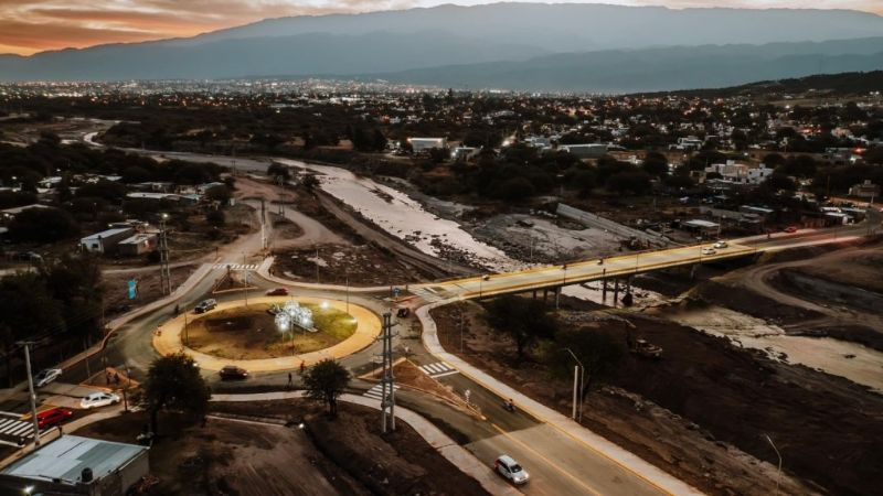 Violento asalto en Valle Viejo: remisero golpeado y despojado de 30 mil pesos