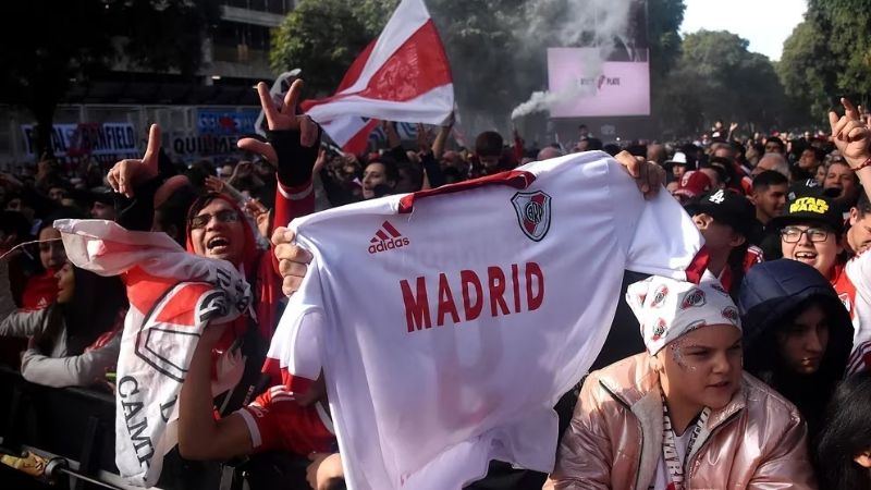 River Plate rindió homenaje a Marcelo Gallardo con estatua monumental