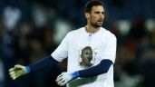 El arquero del PSG, Sergio Rico, pelea por su vida tras caerse de un caballo