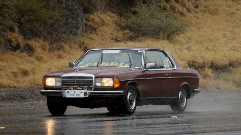 Los autos de época brillaron en la 7º edición del Gran Premio Ruta del Adobe