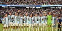 LOS MUCHACHOS de Mascherano podrán volver a Santiago en 4tos. de final, si dejan en el camino a Nigeria.