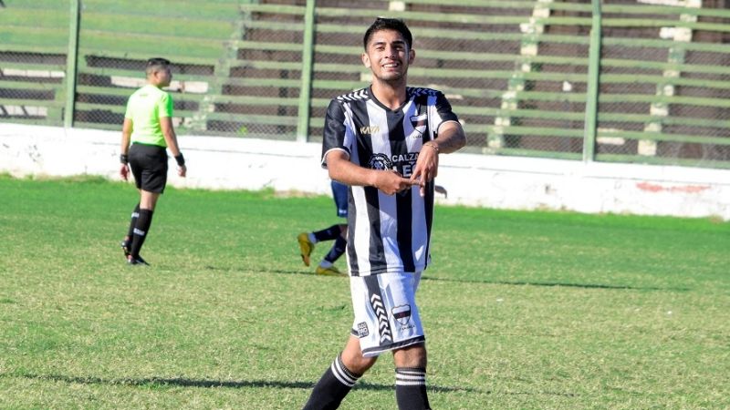 Policial golea, sigue invicto y lidera en la Capital