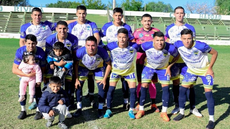 Policial golea, sigue invicto y lidera en la Capital