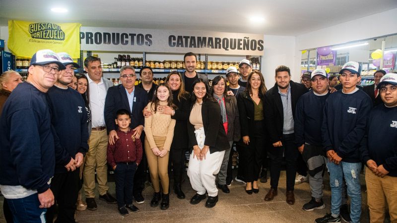 Llevaron adelante la inauguración de nuevo comercio en Valle Viejo