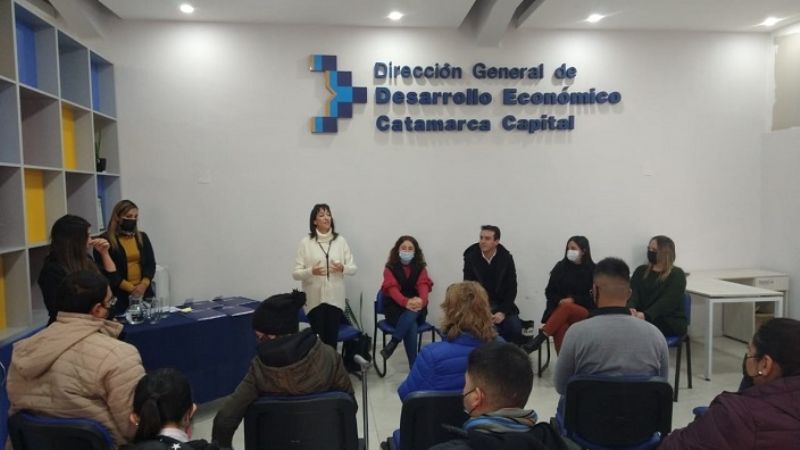 Casi 27.000 personas se dhirieron al Programa “Fomentar Empleo”