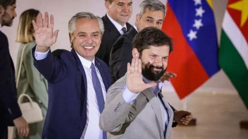 Fernández convoca a la unidad regional, y propone una zona de paz en Sudamérica