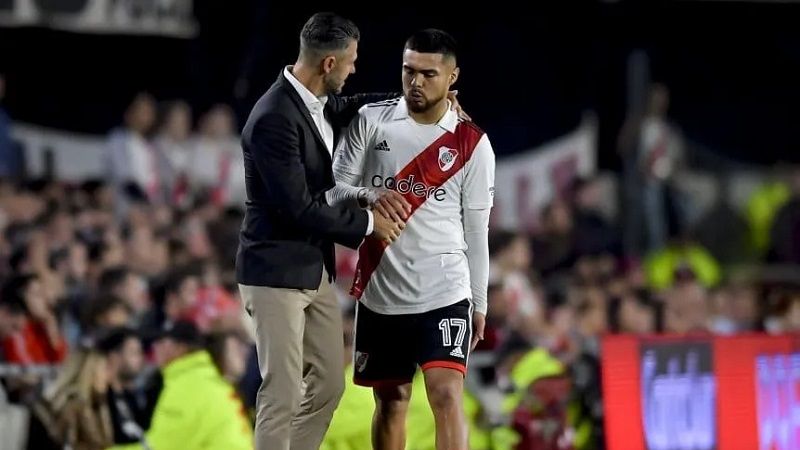River con pocas opciones para armar la defensa