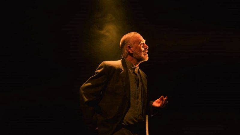 Inició el ciclo cultural de Extensión con la obra “Reconstrucción de una ausencia”