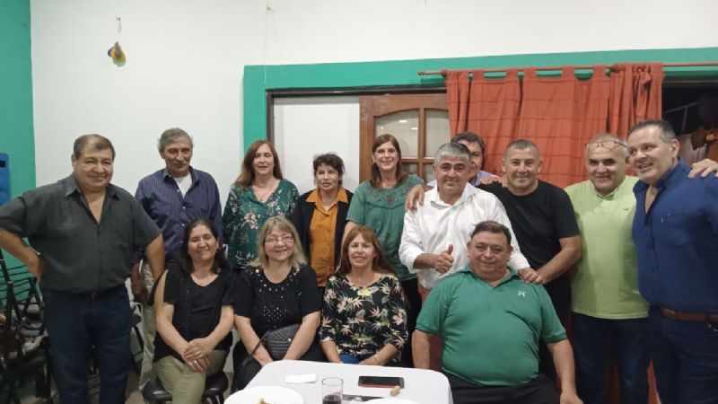 Volvieron a la escuela 40 años después